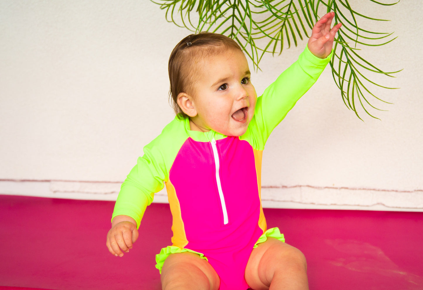 MALIBU RUFFLE RASH GUARD