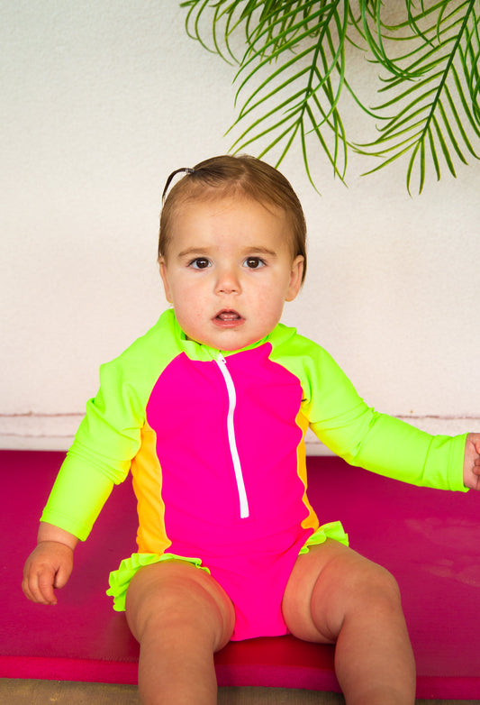 MALIBU RUFFLE RASH GUARD